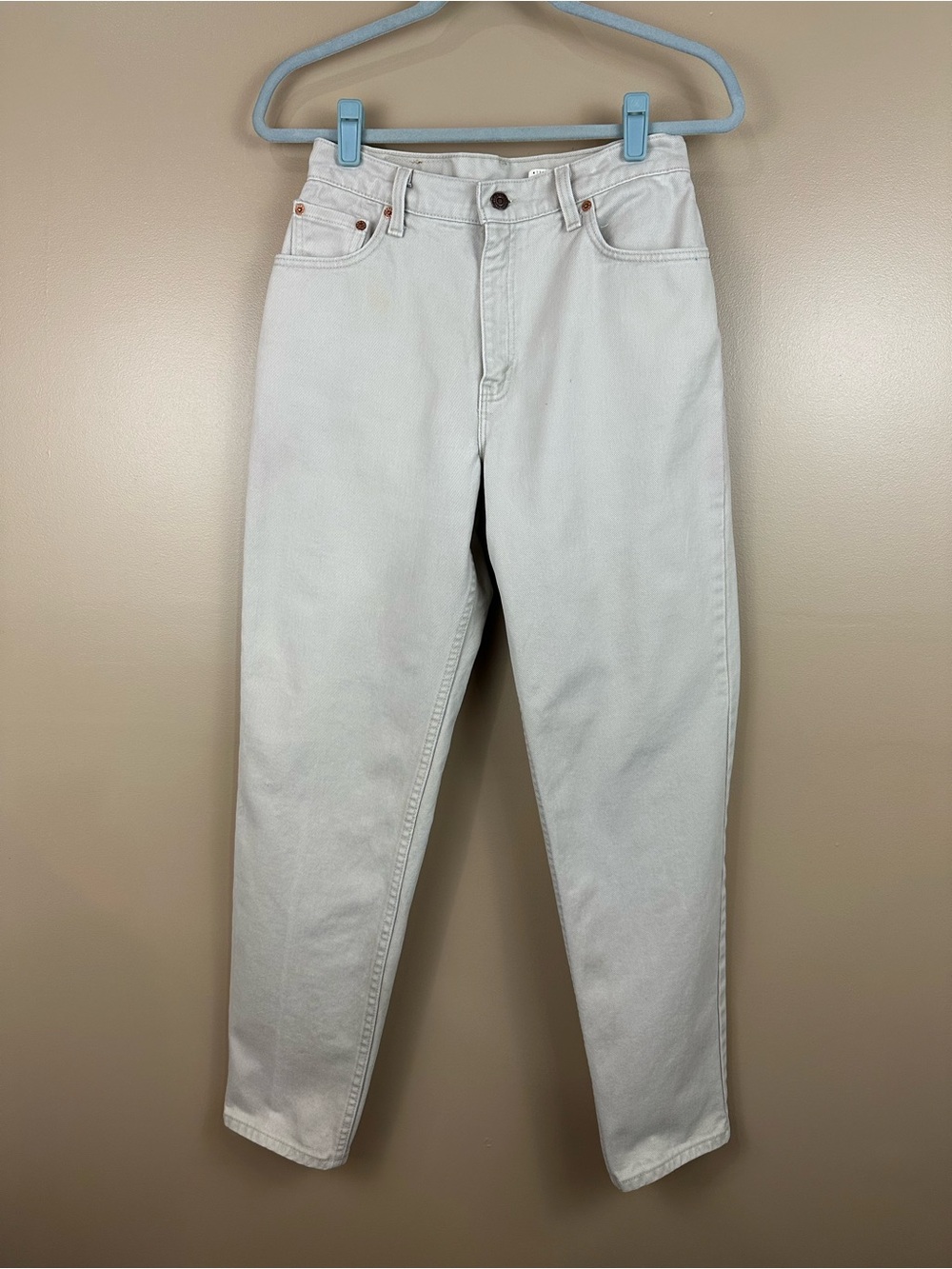 Vintage Levi’s 550 Women’s 10R Beige Tan Jeans Made USA 90s Relaxed Tapered